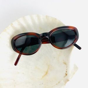 Vintage round oval 90s sunglasses